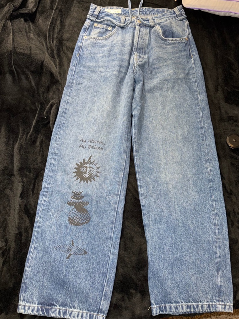 Zara Light Blue baggy Denim Jeans with Belt Loops use once